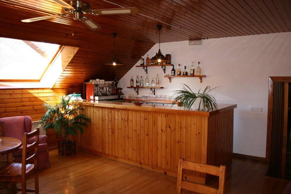 Hotel Escalar Пантикоса Екстериор снимка