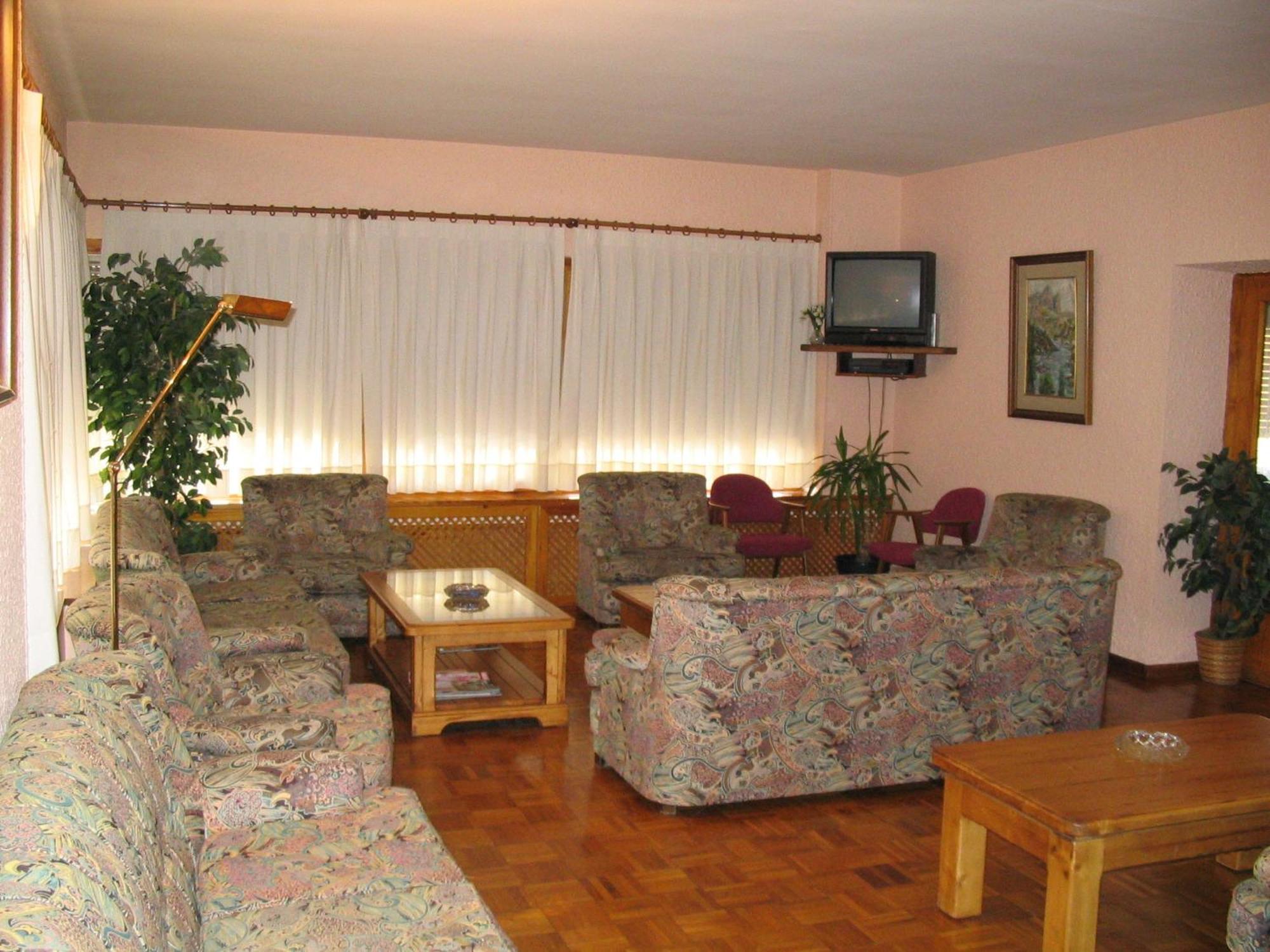 Hotel Escalar Пантикоса Екстериор снимка