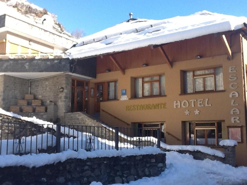 Hotel Escalar Пантикоса Екстериор снимка